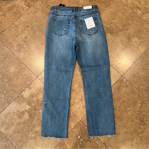 Misc High Rise Straight Leg Jeans size 11 - Picture 2 of 6
